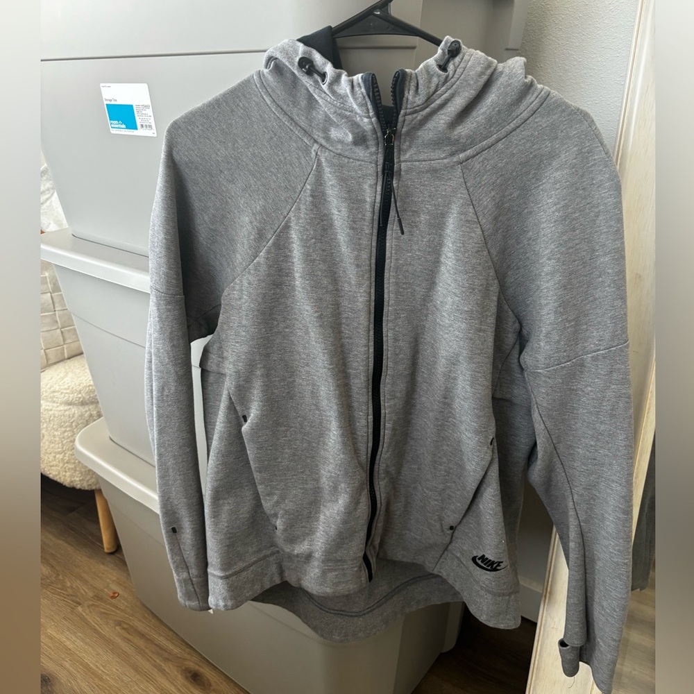 Nike Tech Fleece/ Gray